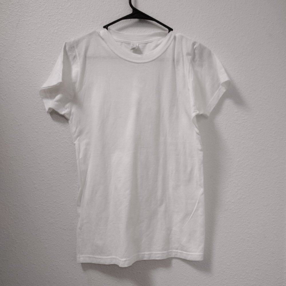 Tultex White T-shirt For Boys Size Medium